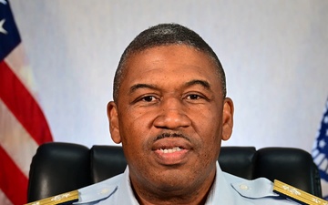 Coast Guard Heartland District commander delivers remarks on hurricane preparedness