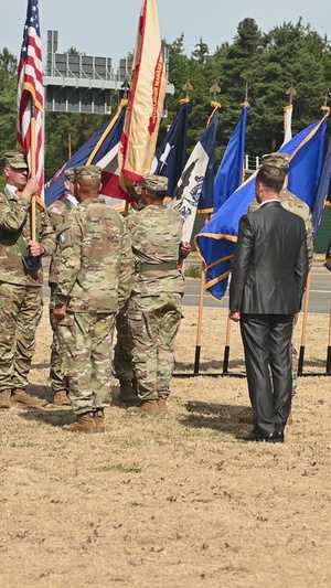 USAG Rheinland-Pfalz transfers authority from Higgins to Wood in change of command ceremony