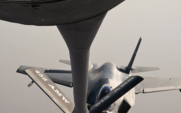 KC-135 refuels F-35Cs providing joint support