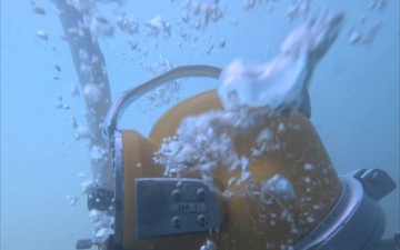B-Roll: U.S. Navy, Royal New Zealand Navy, Royal Canadian Navy, Peruvian Navy, Mexican Navy Divers conduct familiarization dives during RIMPAC 2026