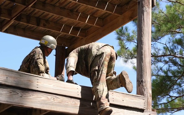 Alpha co., 3rd Battalion, 47th Infantry Regiment,197th Infantry Brigade Confidence Course EPK H