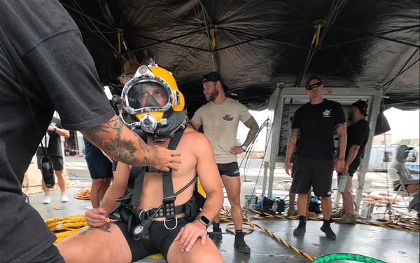 B-Roll: U.S. Navy, Royal New Zealand Navy, Royal Canadian Navy, Peruvian Navy, Mexican Navy Divers conduct familiarization dives during RIMPAC 2026
