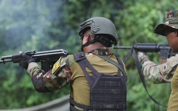 U.S. Army Soldiers conduct range training with Bangladesh Army soldiers