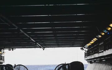 B-Roll: USS Essex, ACU-5 conduct well deck operations