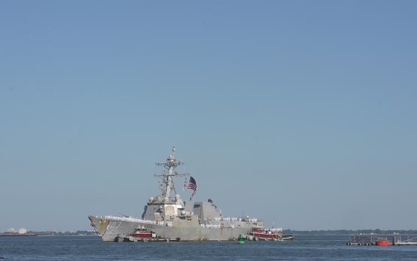 USS Truxtun Returns to Naval Station Norfolk from Deployment to U.S. 4th, 5th, and 6th Fleets
