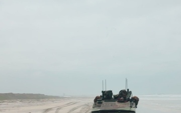 13th MEU | Marines Conduct an Amphibious Assault BRoll