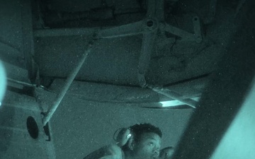 KC-135 Refuels F-16s in the CENTCOM AOR