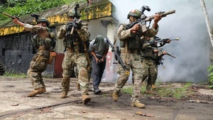 Multinational Special Operations personnel conduct assault training during PANAMAX 2026