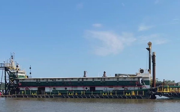 Timelapse: Dredge Brunswick Operations in Georgetown Harbor