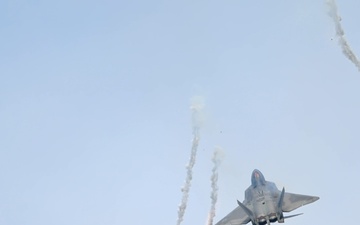 F-22 Demonstration Team performs for 2026 Chicago Air and Water Show