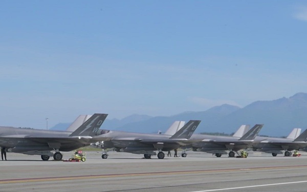 VMFA-251 completes familiarization flights for RED FLAG-Alaska 26-3