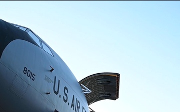 U.S. Air Force crew chiefs Marshal KC-135 Stratotanker