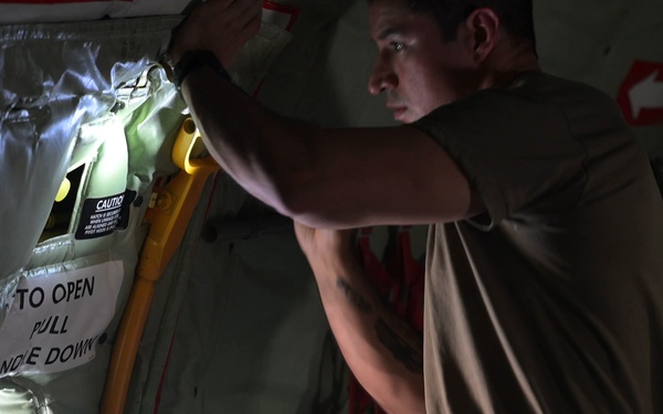 F35s refuel and patrol CENTCOM AOR