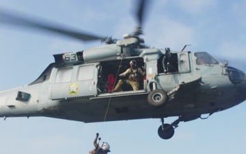 11th MEU Marines, Sailors Conduct Hoist Training Aboard USS Portland