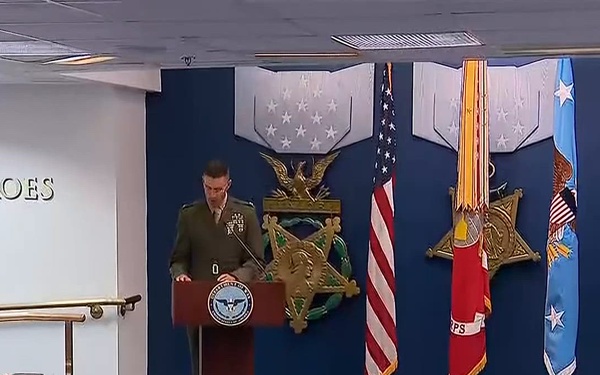 Hegseth Presents Upgraded Awards to Service Members