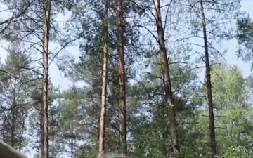 Social 9x16: USAREUR-AF Best Squad obstacle course B-Roll