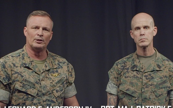 Lieutenant General Anderson introduces Sergeant Major Fay