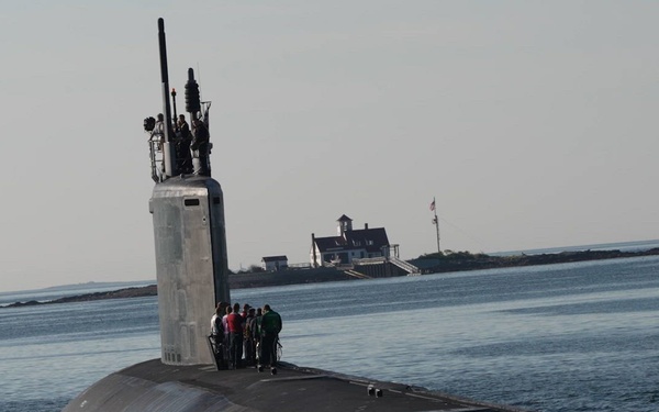 USS North Dakota (SSN 784) Departure