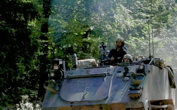 Saber Junction 26 Soldiers Prepare to Attack as Opposing Force