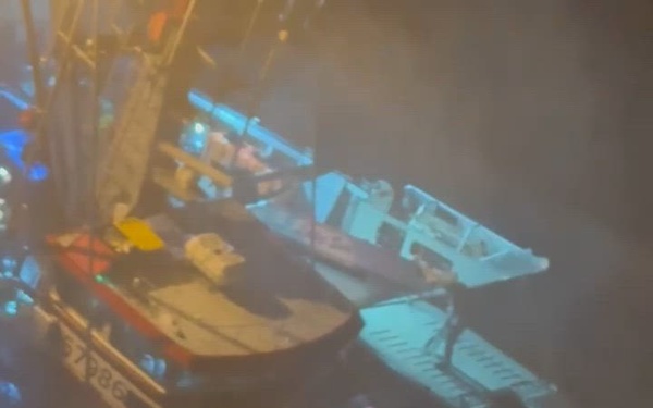 Coast Guard, good Samaritans respond to vessel taking on water near Long Island, Alaska