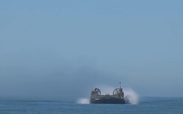 B-Roll: Marines and Sailors conduct LCAC FARP training