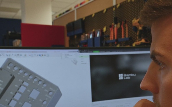 B-Roll: Wyvern Spark Develops Aircraft Relay Tester for F-16 Maintenance