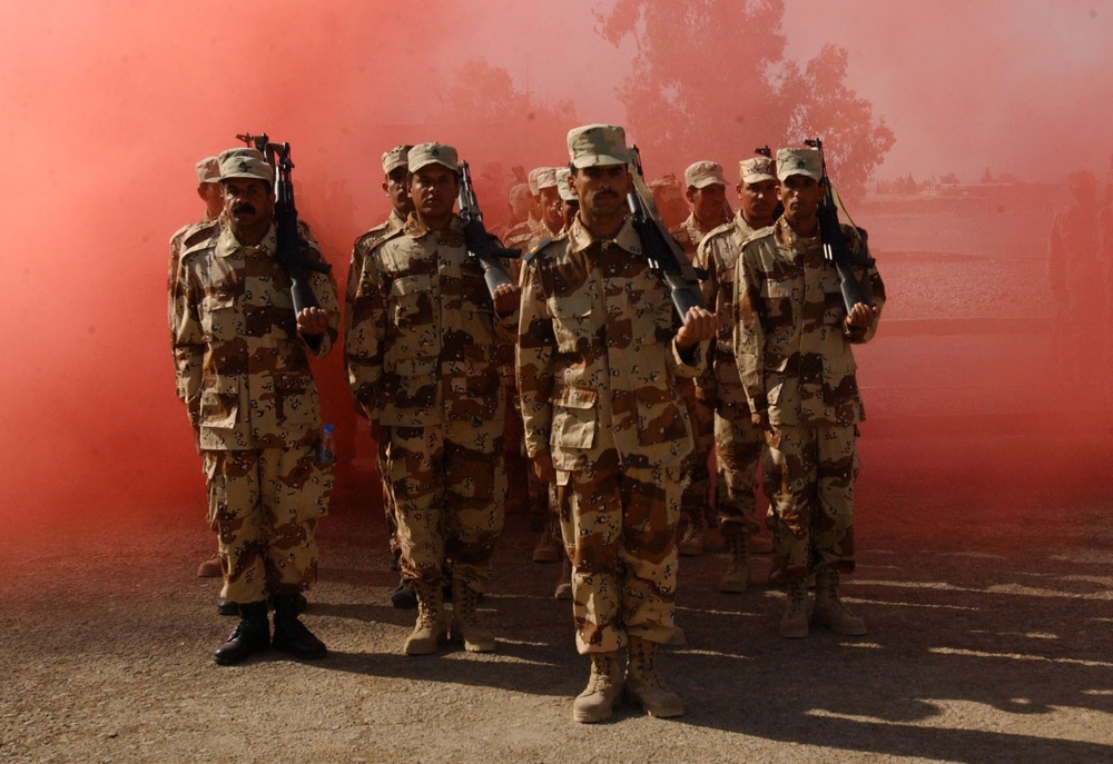 Iraqi National Guard graduates