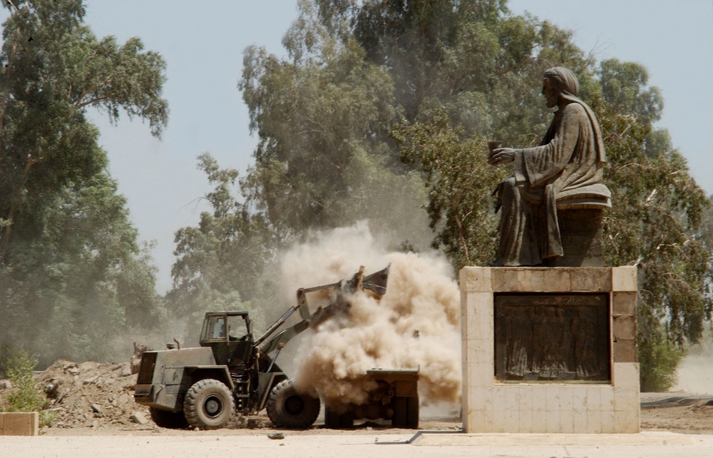 Soldiers Work to Clean up Park; Rebuild Dream