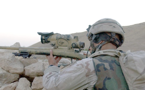 ING seizes weapons and detains terrorists