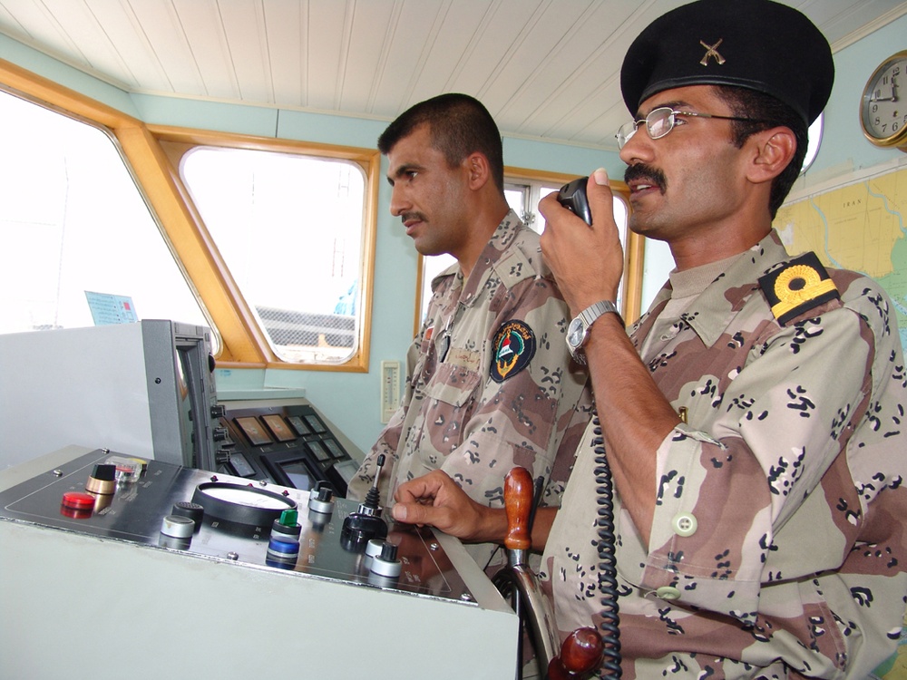 Iraqi navy casts off in defense of coastal waters
