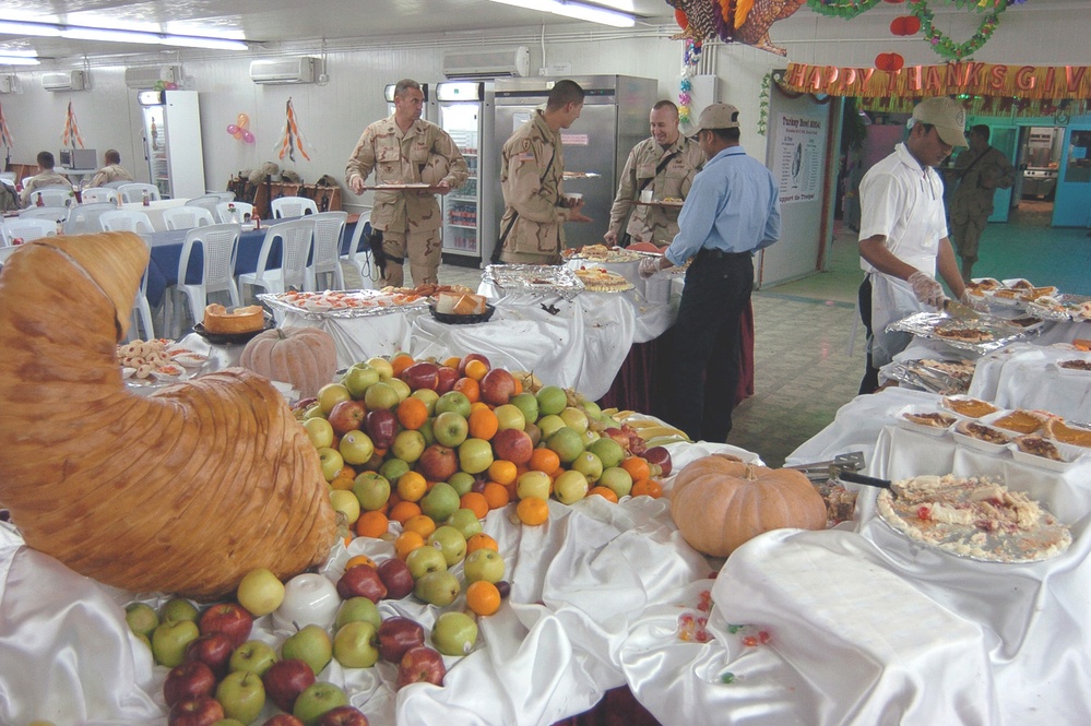 Soldiers look to get a Thanksgiving dessert