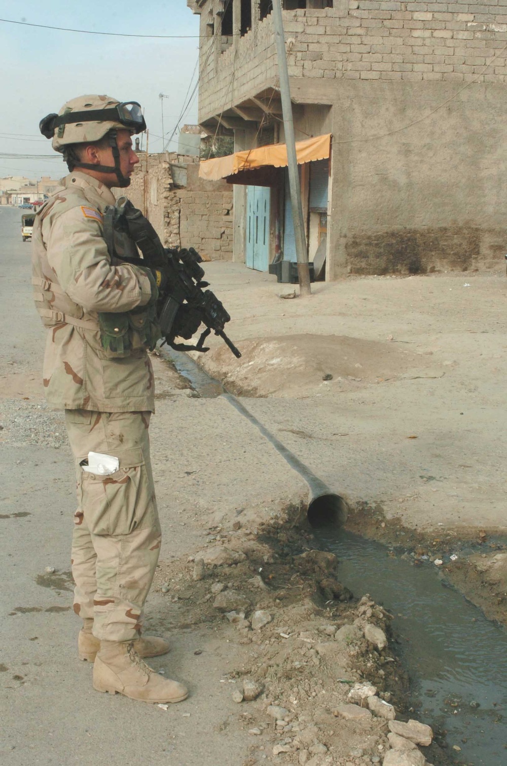 Soldiers search homes in Tal Afar, Iraq