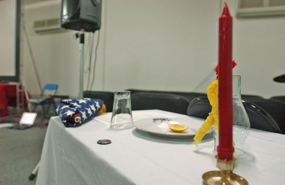 A empty place setting was dedicated to the memory of Soldiers