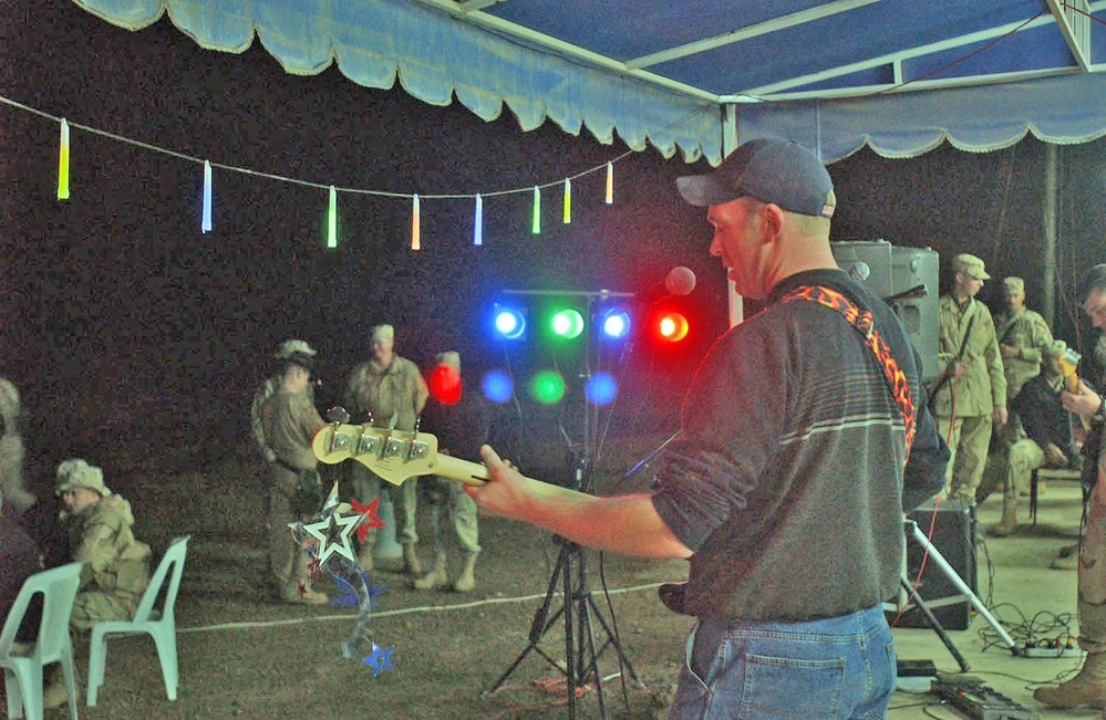 Curtis Hoehn runs through a warm-up jam session