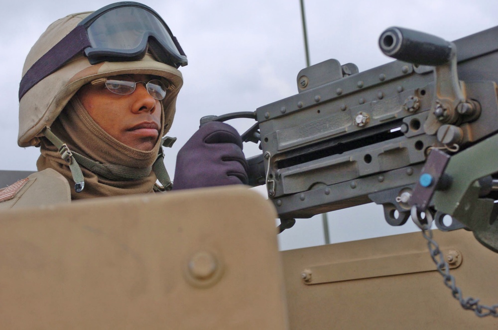 Pfc. Najib Mohamed Mans His Mark 19 Grenade Launcher