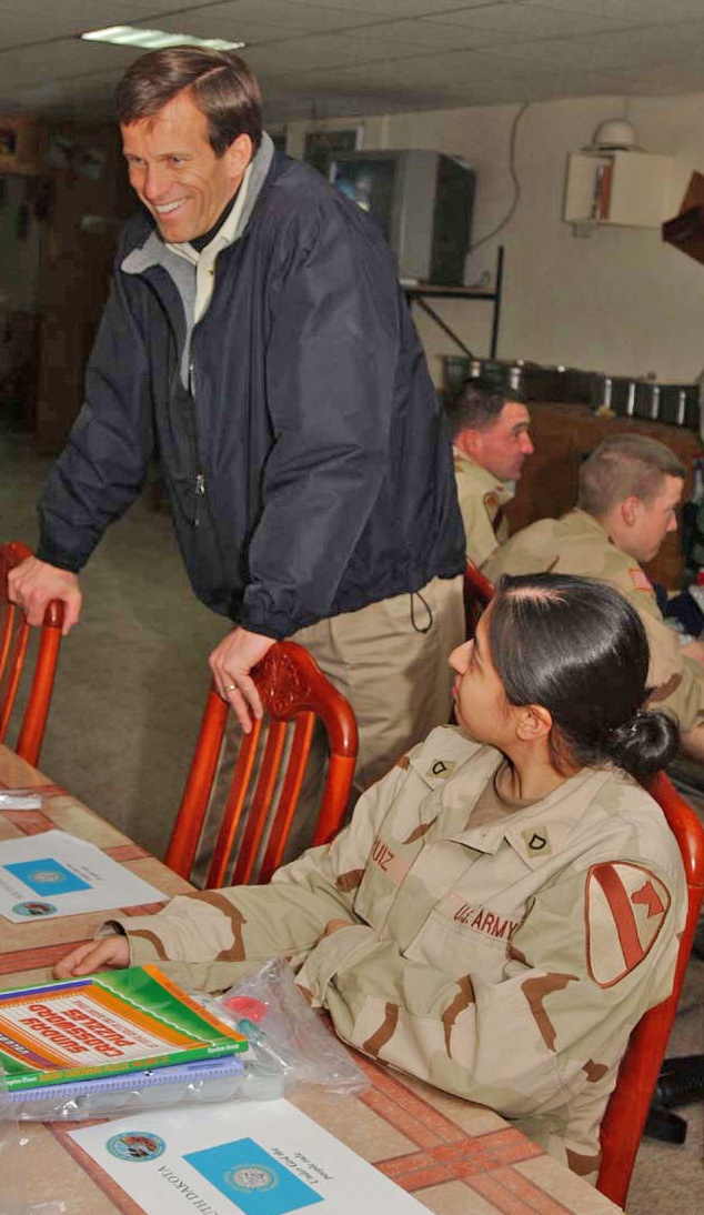 Senator John Thune shares a laugh with Pfc. Annette Ruiz