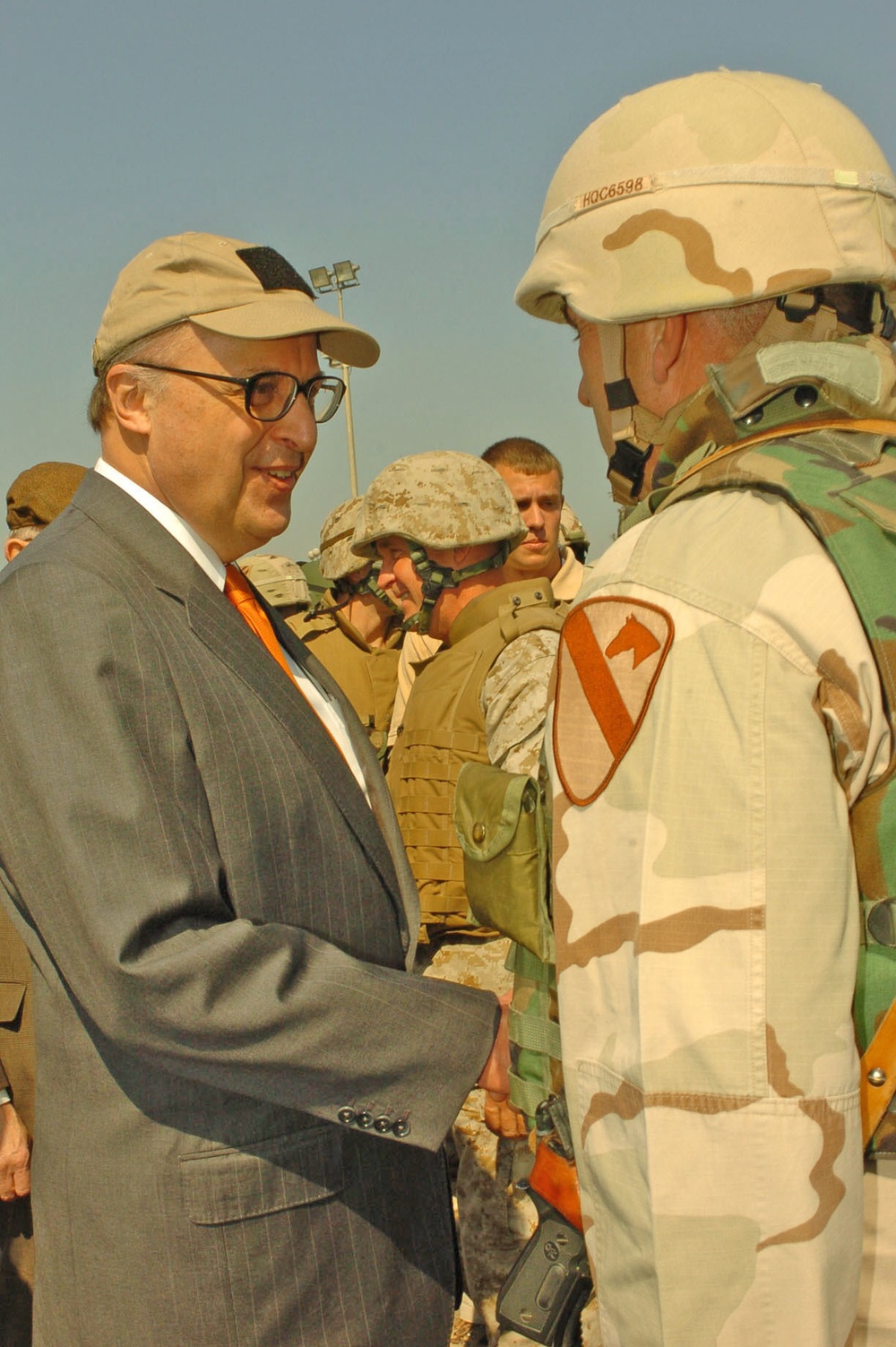 John Negroponte Congratulates Maj. Gen. Peter W. Chiarelli