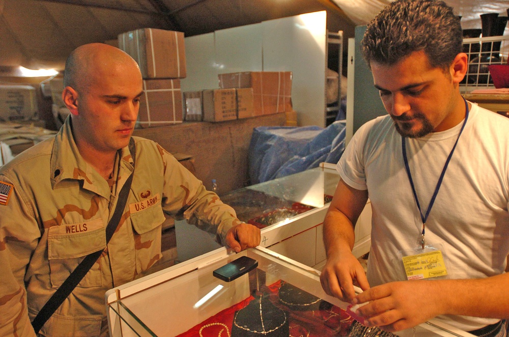 Spc. Robert Wells Receives a Token of Appreciation
