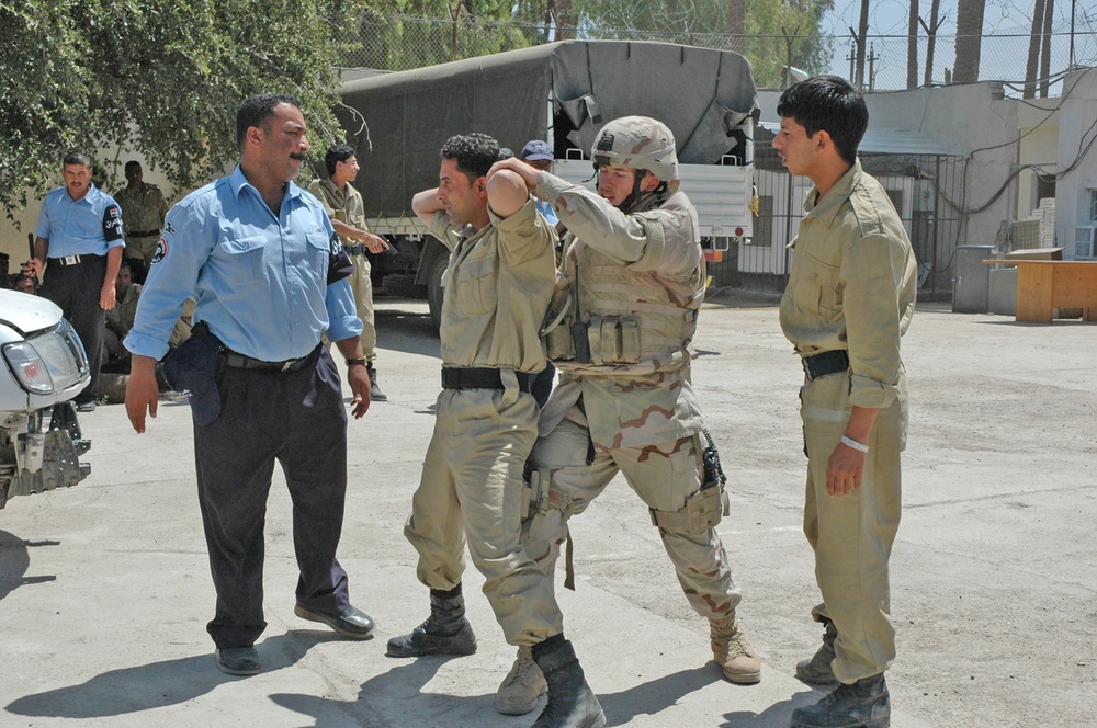 Sgt. Willet demonstrates proper suspect search procedures