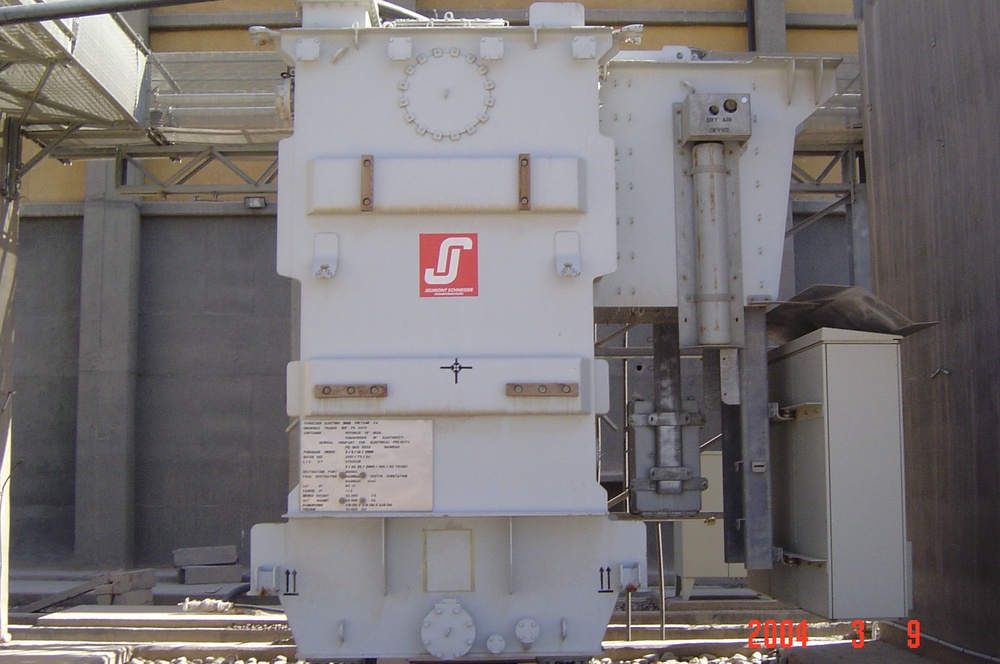 A transformer with no hookup or cooling system