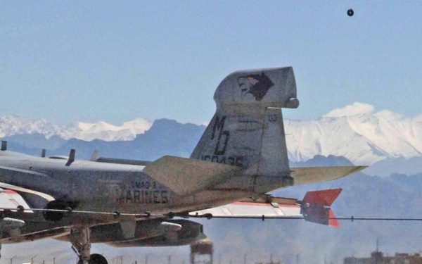 Capt Paul (HoJo) Johnson is the first to hook the wire