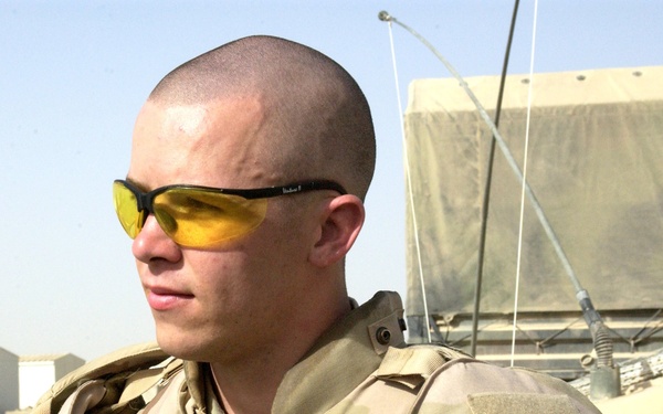 US and Iraqi Armies search for insurgents and weapon caches.