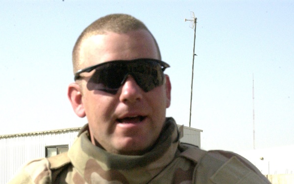 US and Iraqi Armies search for insurgents and weapon caches.