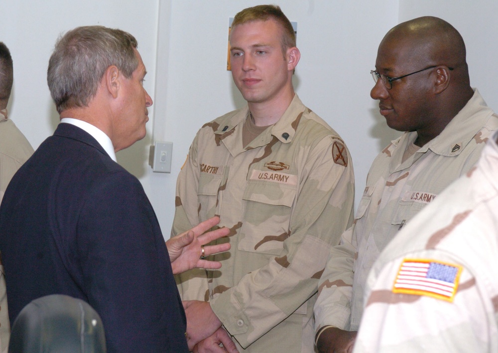 Congressional Delegation Visits Camp Liberty