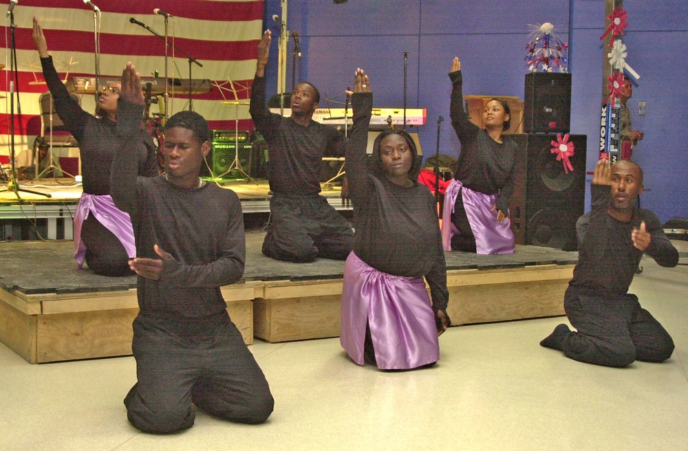 Faithful Gather for a Night of Joy