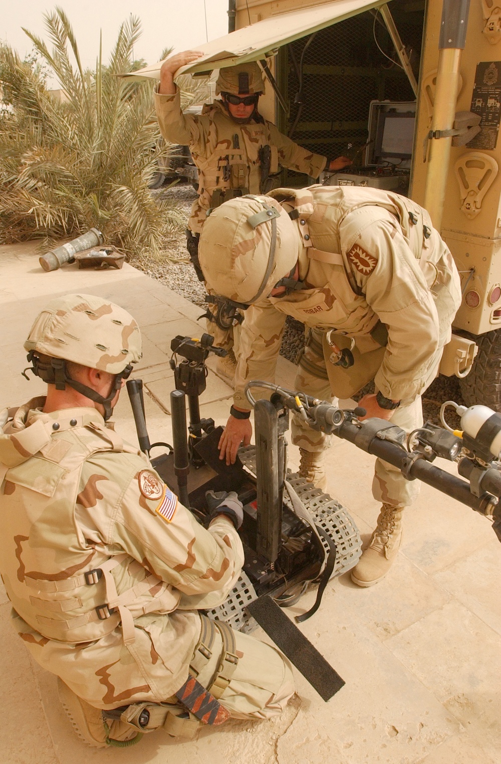 EOD Techs check their Talon EOD robot