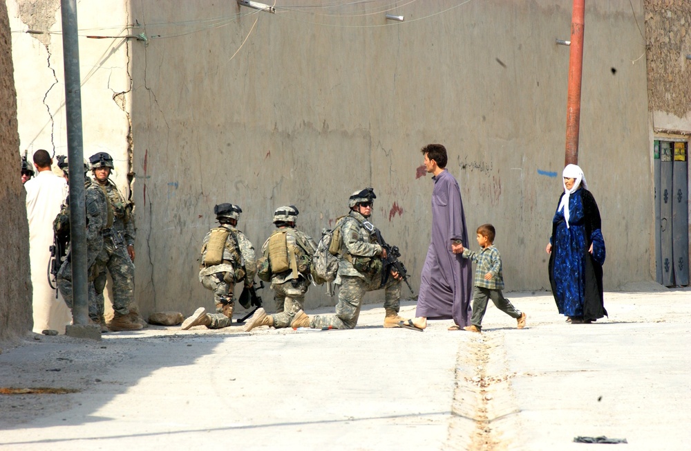 Residents of the city of Tall Afar