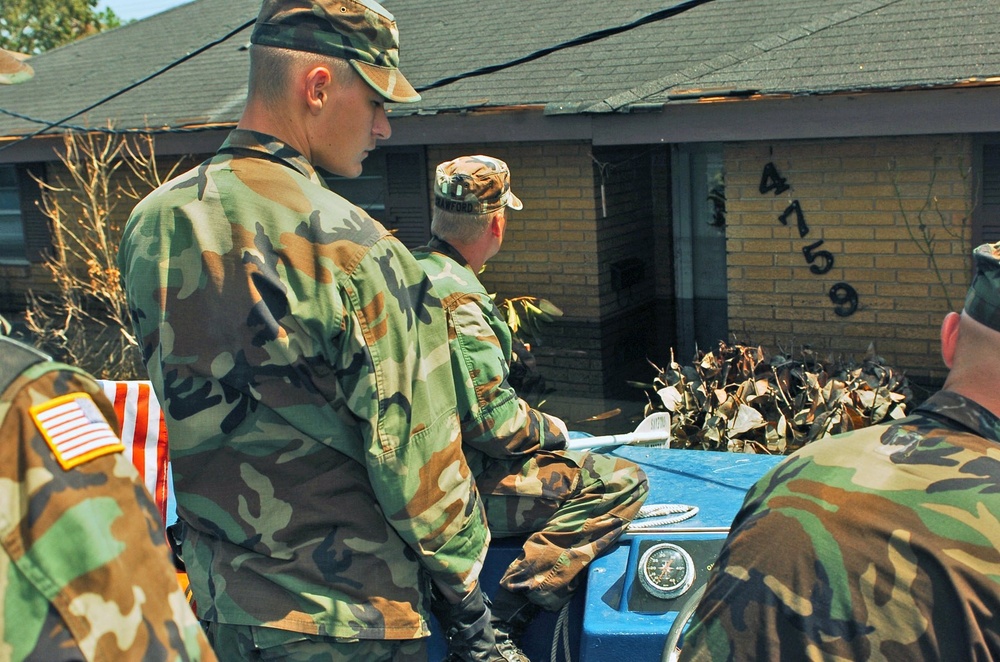 Ohio Army National Guard Soldiers search homes for survivors