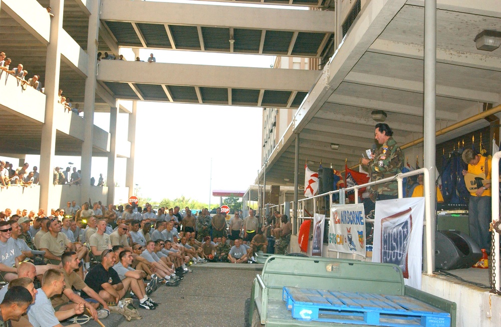 Wayne Newton Performs at a USO show