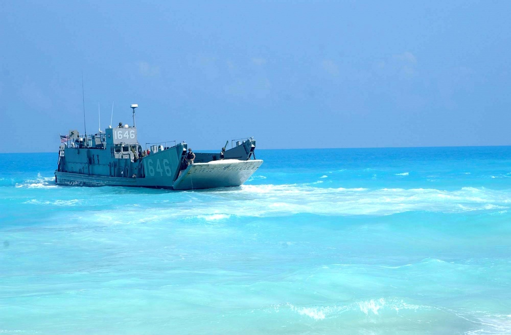 An LCU from Assault Craft Unit 1 attached to the 13th Marine Expeditionary